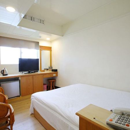 Lion Hotel Luodong Esterno foto