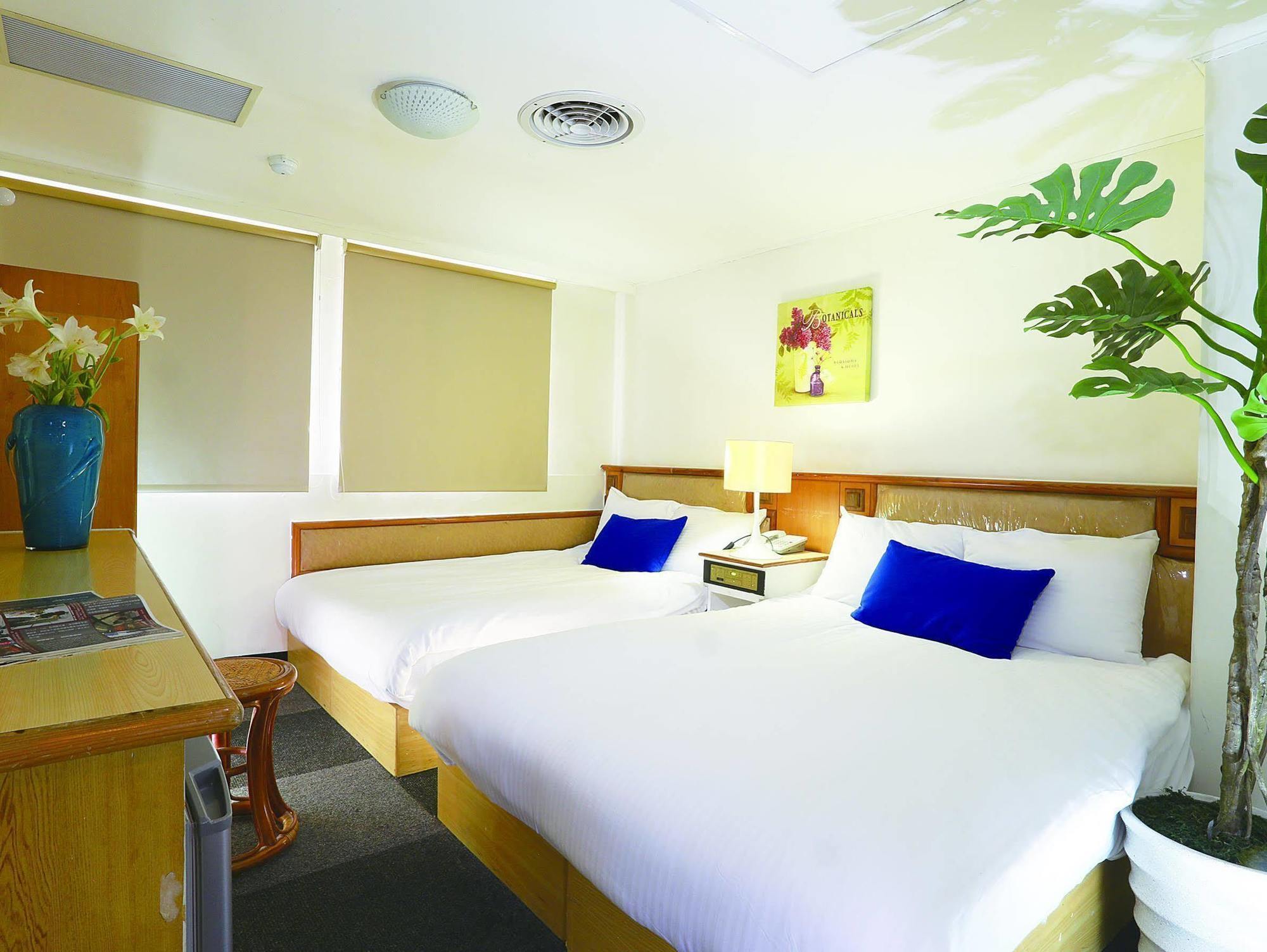 Lion Hotel Luodong Esterno foto