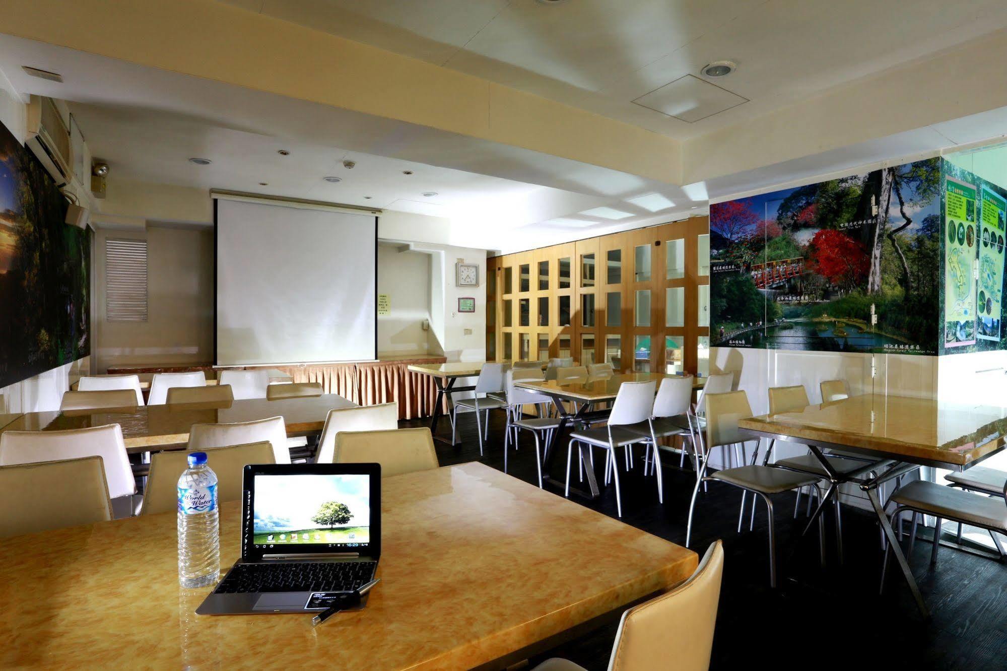 Lion Hotel Luodong Esterno foto
