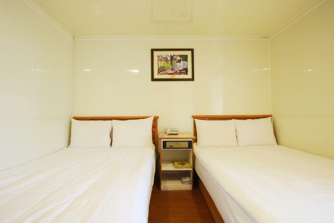 Lion Hotel Luodong Esterno foto