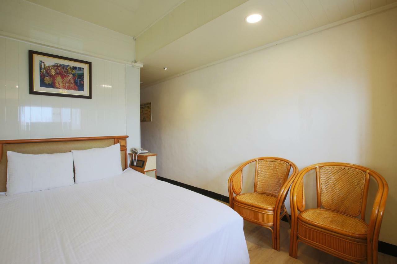 Lion Hotel Luodong Esterno foto